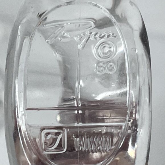 Set Of 4 Vintage Regan Clear Acrylic Plastic Lucite Partridge Quail Napkin Rings - Picture 5 of 6